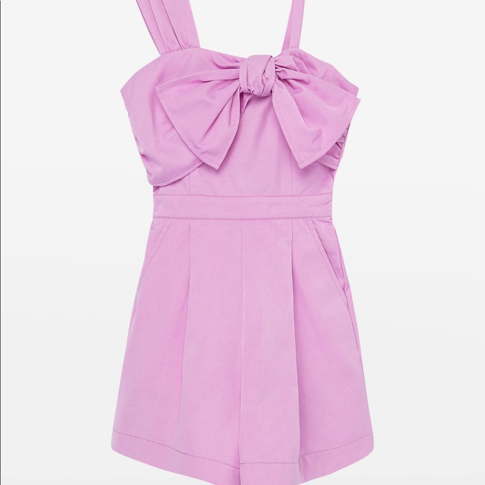 Like new Lavender girls romper.